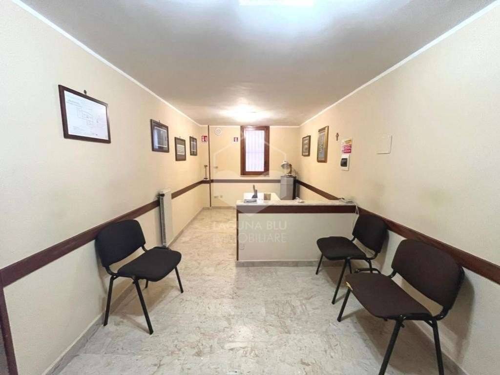 ufficio in vendita a Marsala in zona Centro Storico