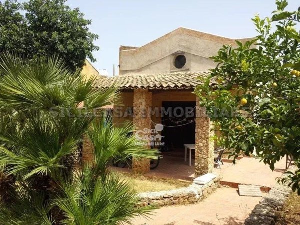 casa indipendente in vendita a Marsala