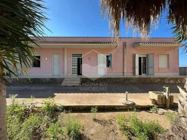 casa indipendente in vendita a Marsala