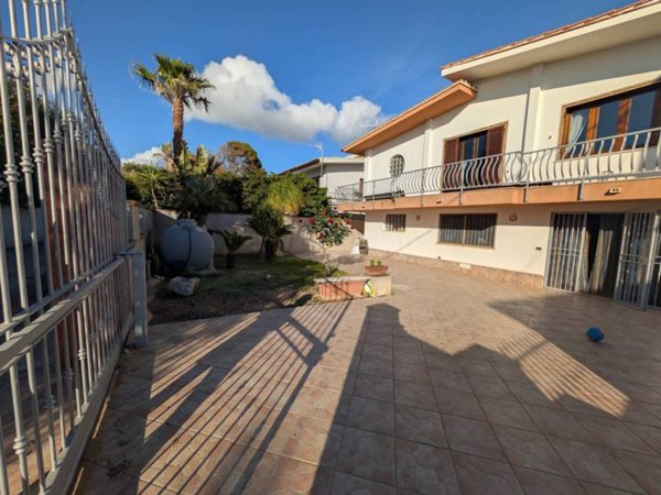 casa indipendente in vendita a Marsala