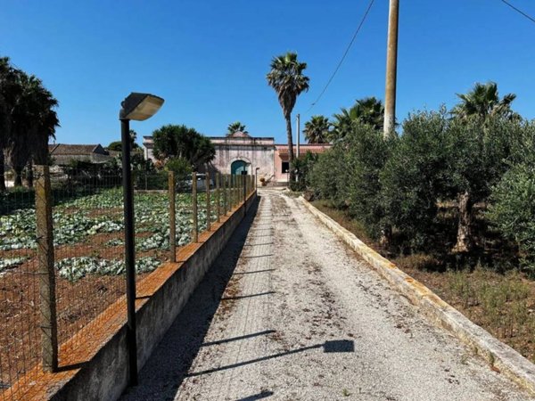 casa indipendente in vendita a Marsala in zona Birgi