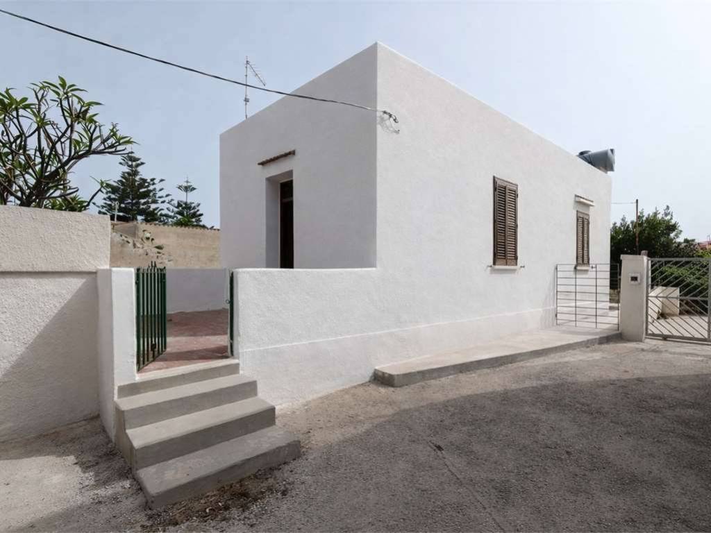 casa indipendente in vendita a Marsala in zona Casabianca