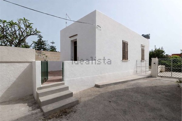 casa indipendente in vendita a Marsala