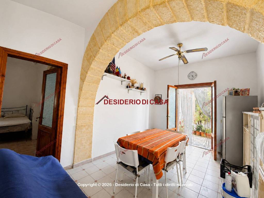 casa indipendente in vendita a Marsala