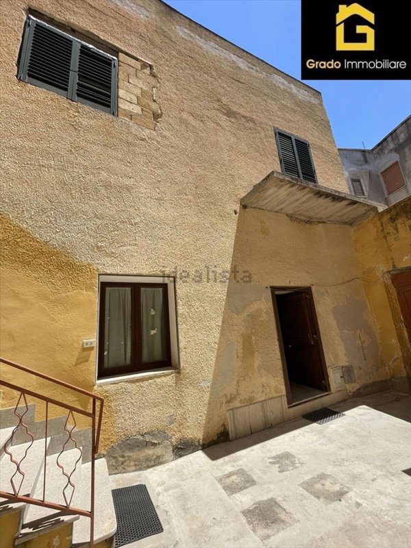 pentavano in vendita a Marsala in zona Centro Storico