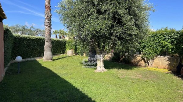 casa indipendente in vendita a Marsala in zona Casabianca