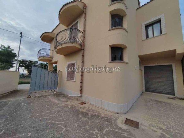 casa indipendente in vendita a Marsala