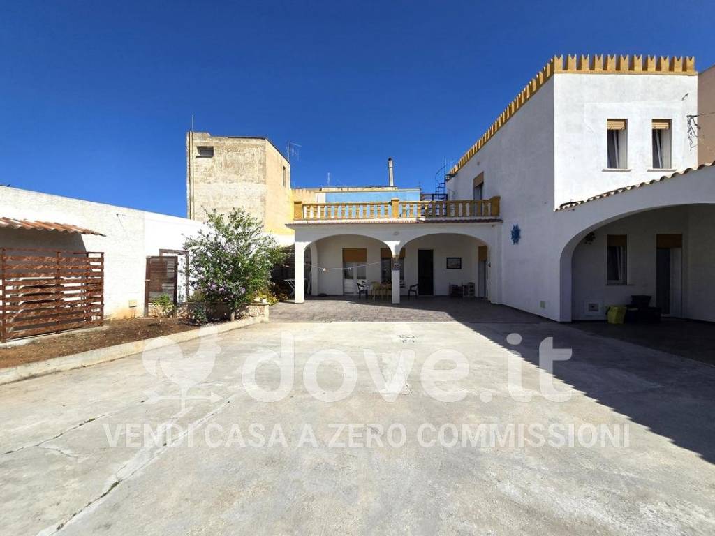casa indipendente in vendita a Marsala in zona Santa Venera