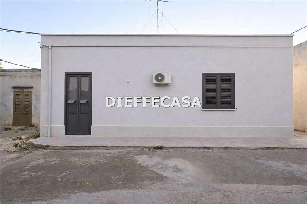 casa indipendente in vendita a Marsala