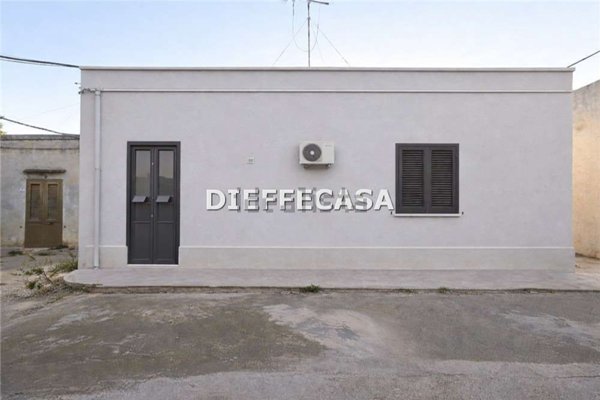 casa indipendente in vendita a Marsala