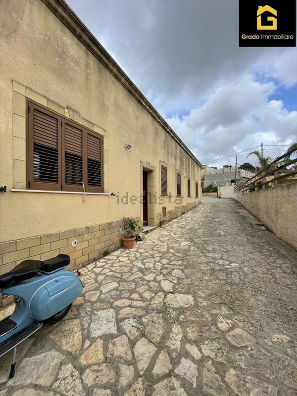casa indipendente in vendita a Marsala in zona Tabaccaro