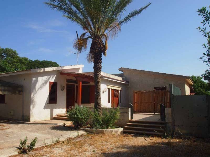 casa indipendente in vendita a Marsala in zona Santa Venera
