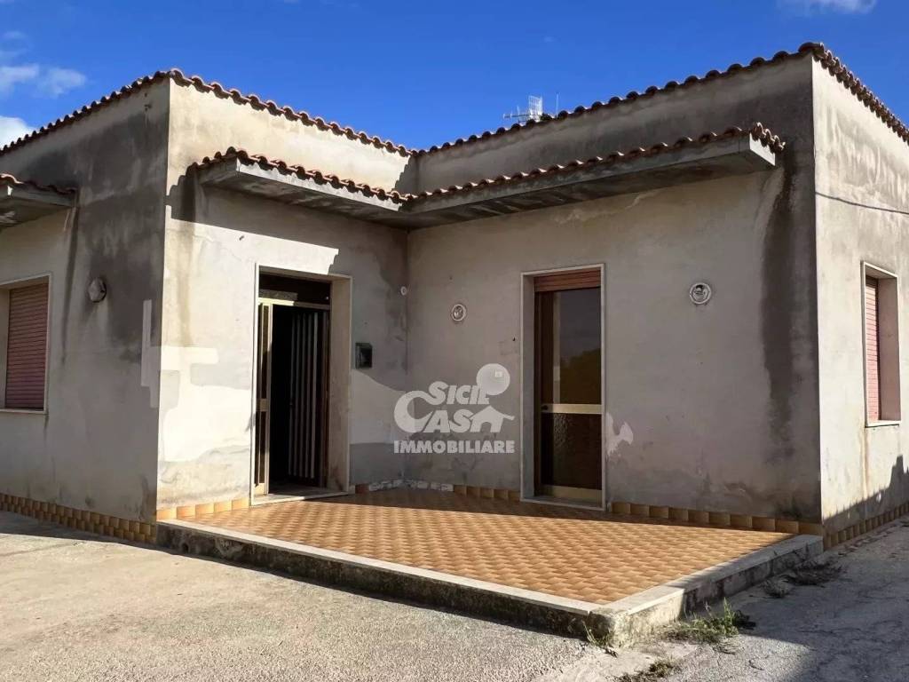 casa indipendente in vendita a Marsala in zona Tabaccaro