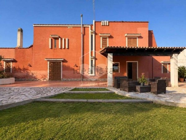 casa indipendente in vendita a Marsala