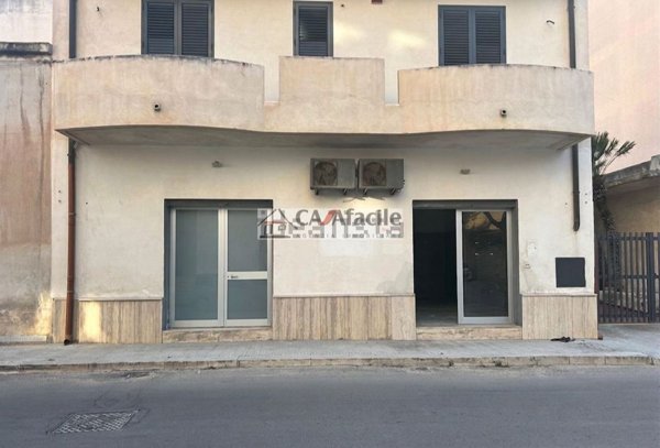 locale commerciale in vendita a Marsala