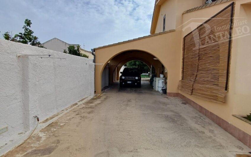 casa indipendente in vendita a Marsala in zona Casabianca