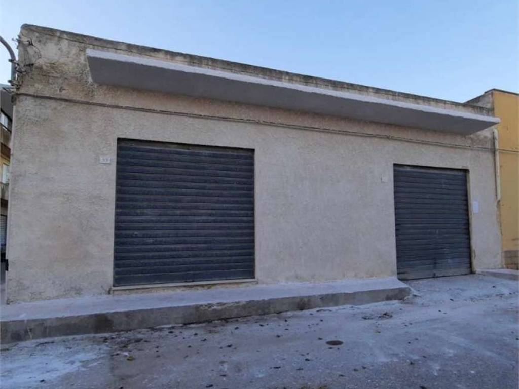 locale commerciale in vendita a Marsala