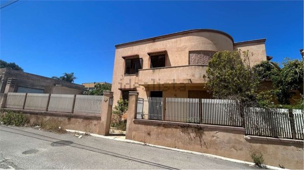 casa indipendente in vendita a Marsala