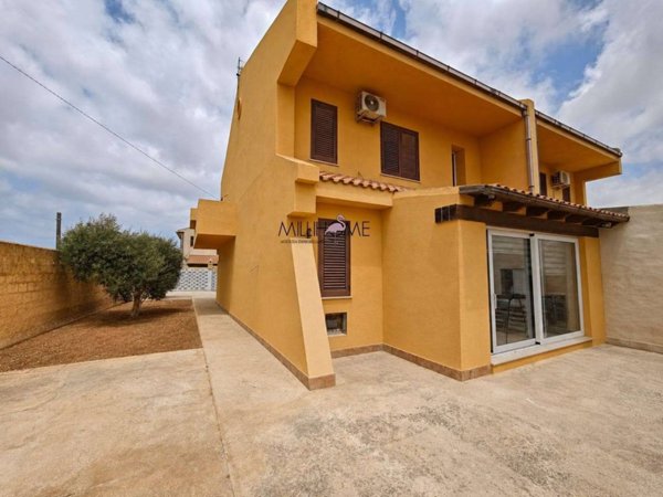 casa indipendente in vendita a Marsala
