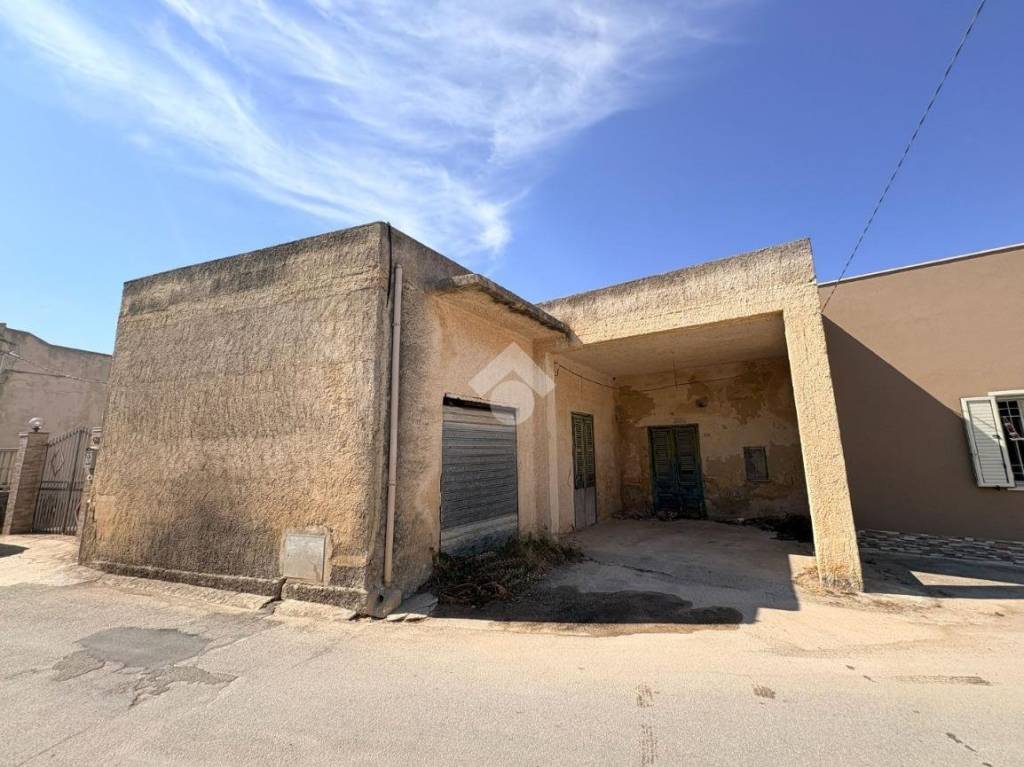 casa indipendente in vendita a Marsala