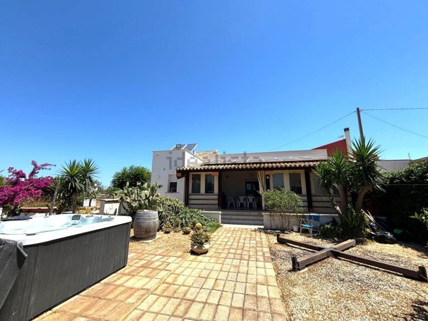 casa indipendente in vendita a Marsala in zona Tabaccaro