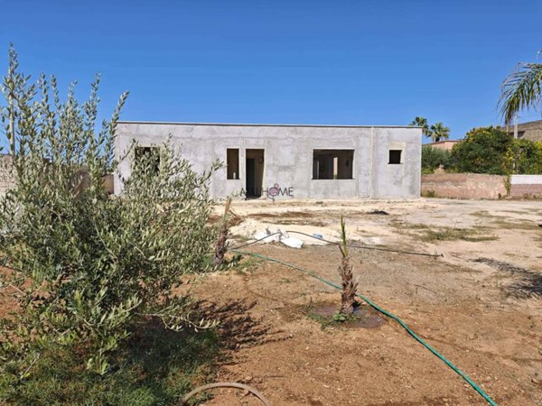 casa indipendente in vendita a Marsala