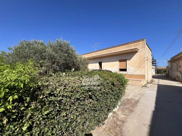 casa indipendente in vendita a Marsala