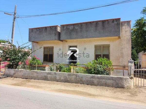 casa indipendente in vendita a Marsala