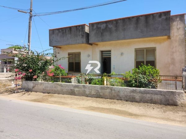casa indipendente in vendita a Marsala
