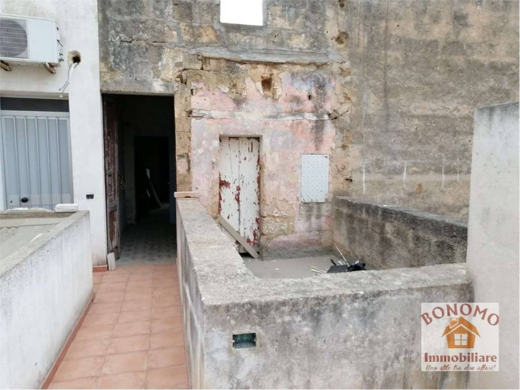 appartamento in vendita a Marsala in zona Strasatti