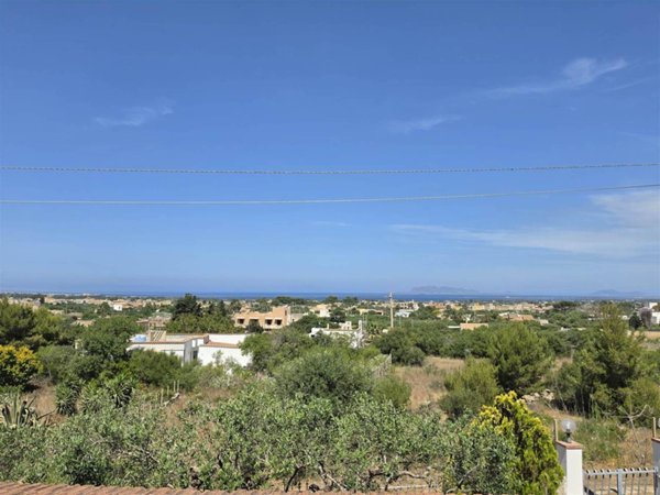 casa indipendente in vendita a Marsala