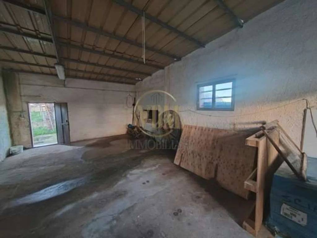 locale di sgombero in vendita a Marsala