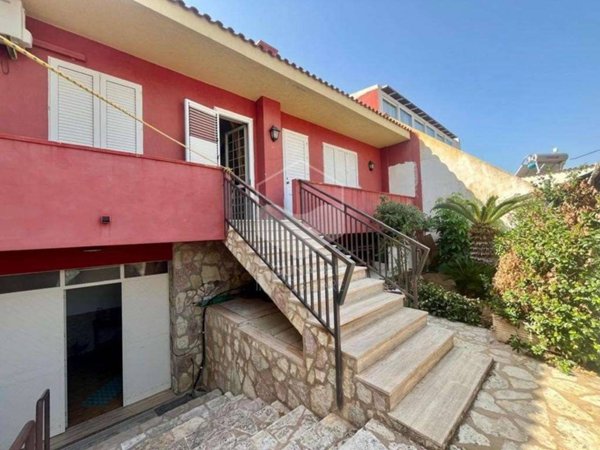 casa indipendente in vendita a Marsala