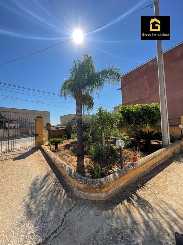 casa indipendente in vendita a Marsala