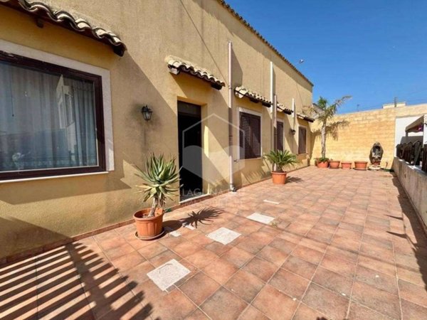 casa indipendente in vendita a Marsala