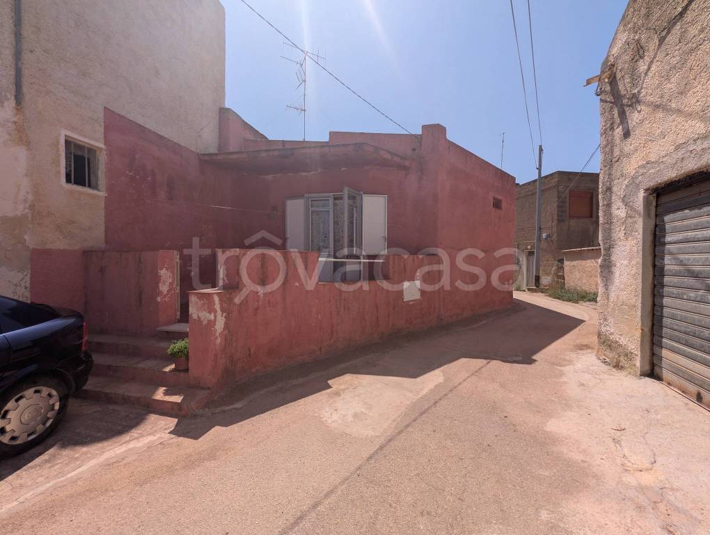 casa indipendente in vendita a Marsala