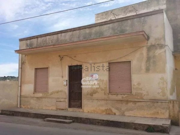 casa indipendente in vendita a Marsala in zona Ranna