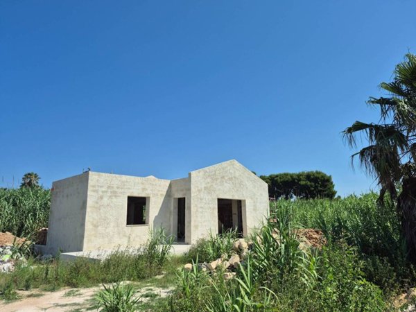 casa indipendente in vendita a Marsala