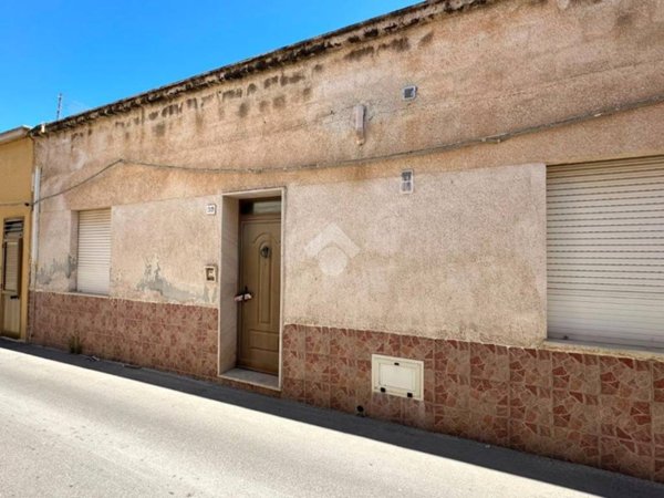 casa indipendente in vendita a Marsala