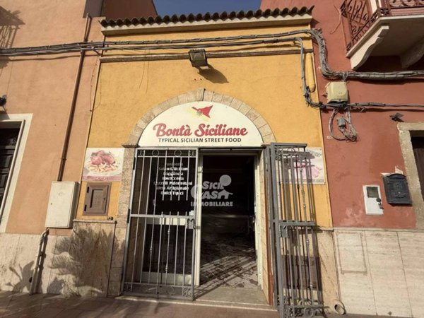negozio in vendita a Marsala in zona Terrenove
