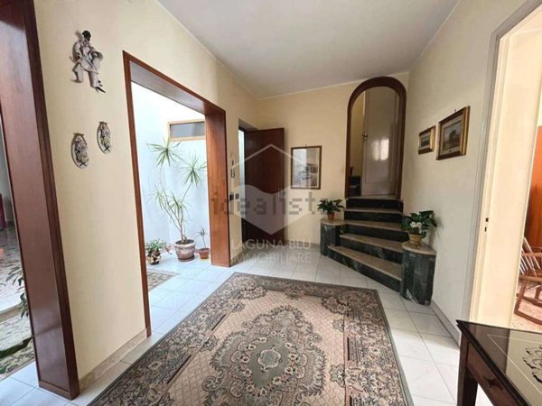casa indipendente in vendita a Marsala