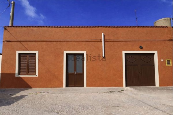 casa indipendente in vendita a Marsala