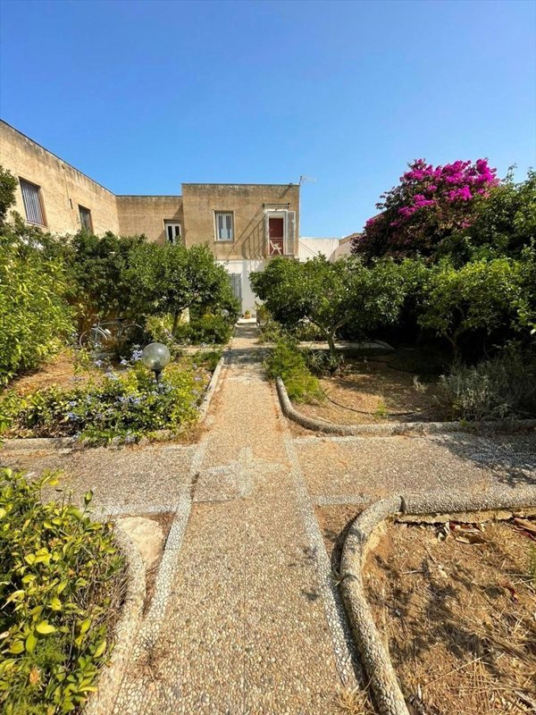 casa indipendente in vendita a Marsala