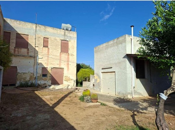 casa indipendente in vendita a Marsala