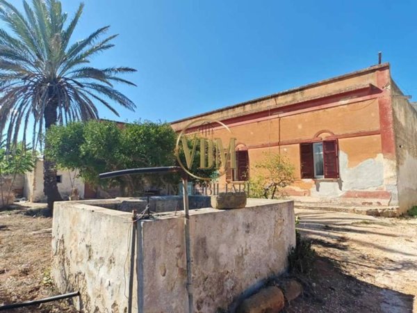 casa indipendente in vendita a Marsala