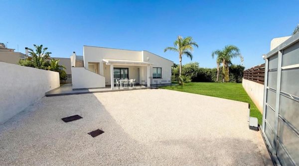 casa indipendente in vendita a Marsala