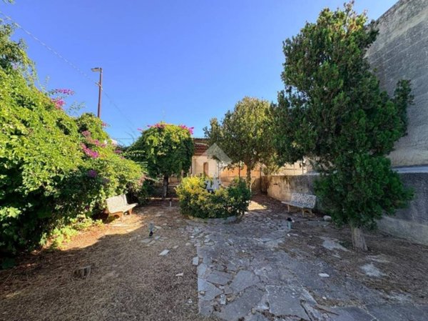 casa indipendente in vendita a Marsala