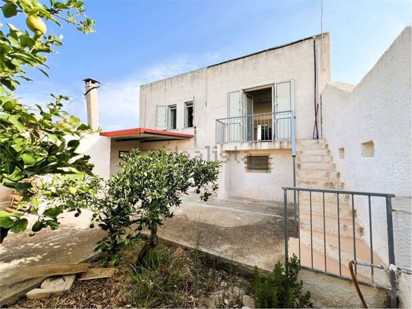 casa indipendente in vendita a Marsala