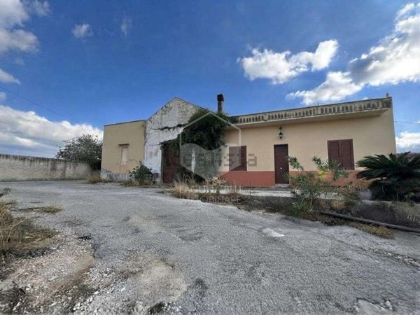 casa indipendente in vendita a Marsala