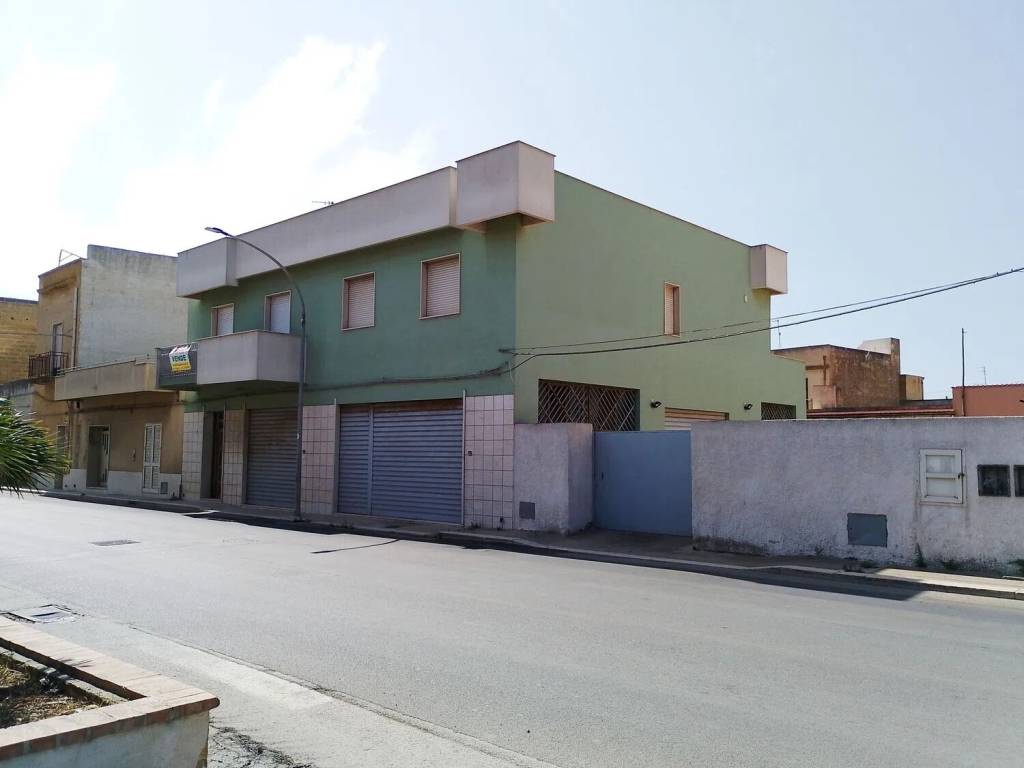 intera palazzina in vendita a Marsala
